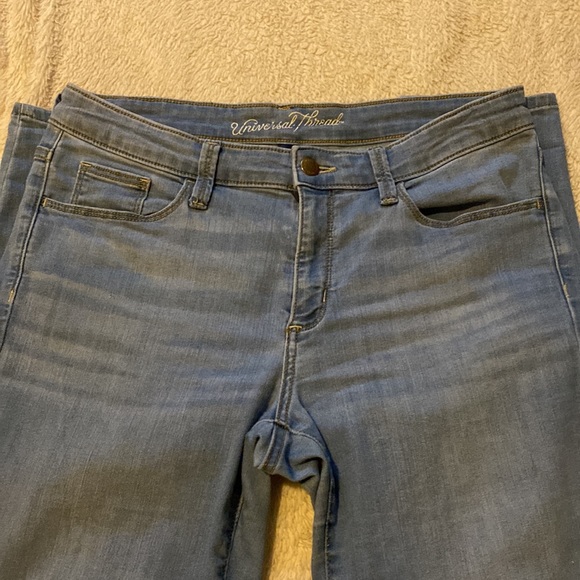 Universal Thread size 8 mid rise skinny Jean - Picture 3 of 3